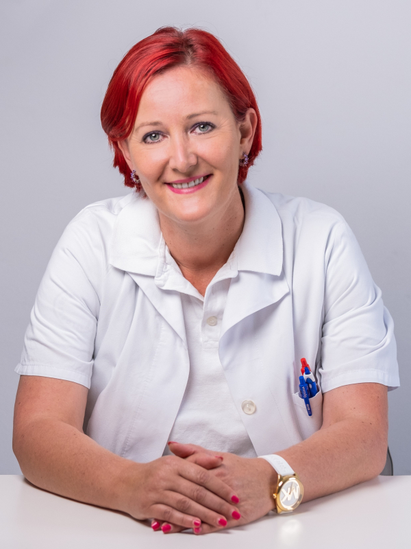 strokovna direktorica Tadeja Jelenko